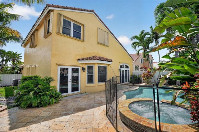 18611 NW 11th Street, Pembroke Pines, FL 33029