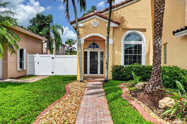 18611 NW 11th Street, Pembroke Pines, FL 33029
