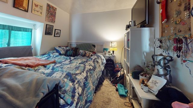 12 Lyman St 3, Waltham, MA 02452