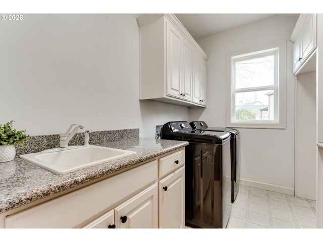 3770 WATERBROOK Way, Eugene, OR 97408