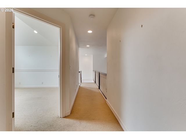 3770 WATERBROOK Way, Eugene, OR 97408