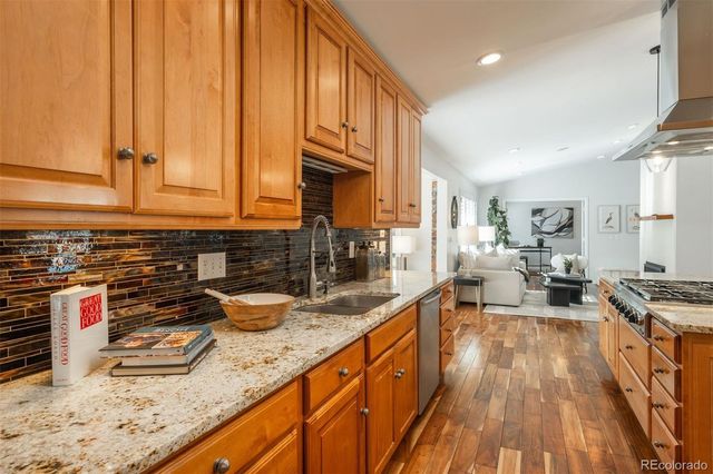 5770 E Nassau Place, Englewood, CO 80111