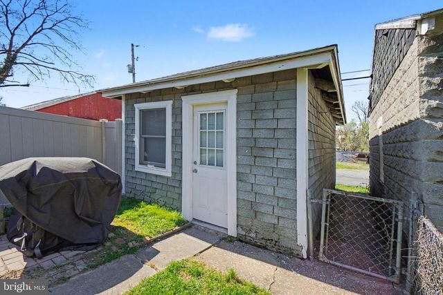 617 BOSLER AVE, Lemoyne, PA 17043