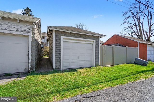 617 BOSLER AVE, Lemoyne, PA 17043
