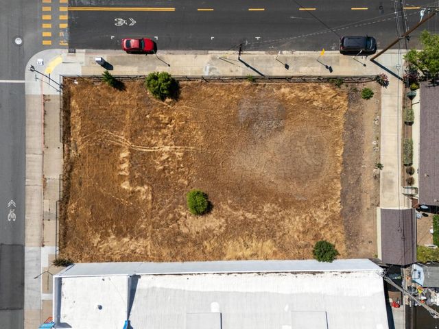7711 Monterey Street, Gilroy, CA 95020