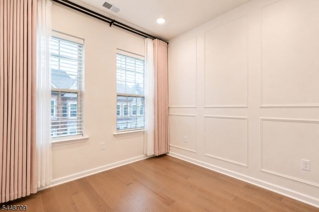22 Gala Ct, Livingston Twp., NJ 07039
