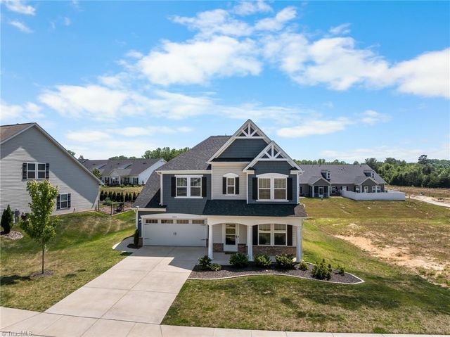 1606 Silver Lake Drive, Kernersville, NC 27284