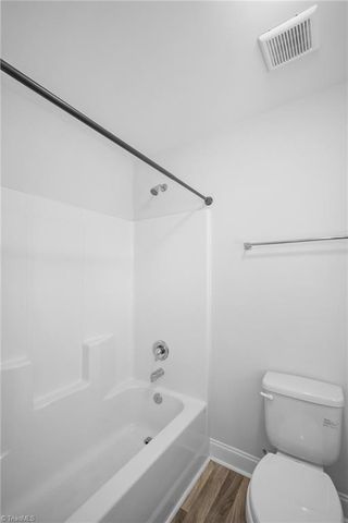 1606 Silver Lake Drive, Kernersville, NC 27284