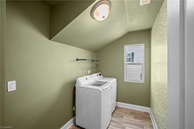1606 Silver Lake Drive, Kernersville, NC 27284