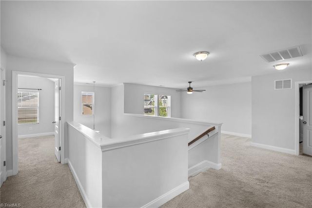 1606 Silver Lake Drive, Kernersville, NC 27284