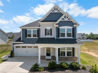 1606 Silver Lake Drive, Kernersville, NC 27284