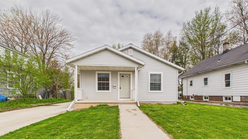 236 4TH STREET, Menasha, WI 54952