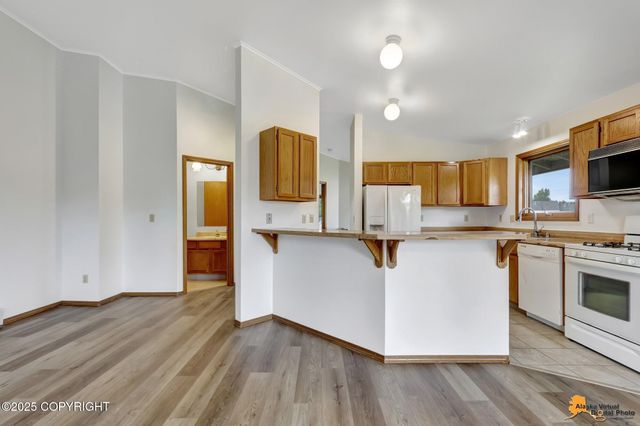 4032 Hale Court, Anchorage, AK 99502