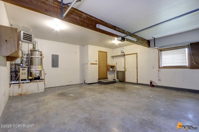 4032 Hale Court, Anchorage, AK 99502