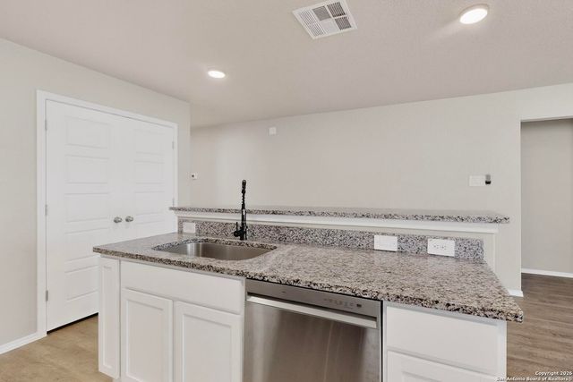 3017 Neptunes Sea, Converse, TX 78109