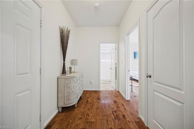 712 Creekwood DR, Chesapeake, VA 23323