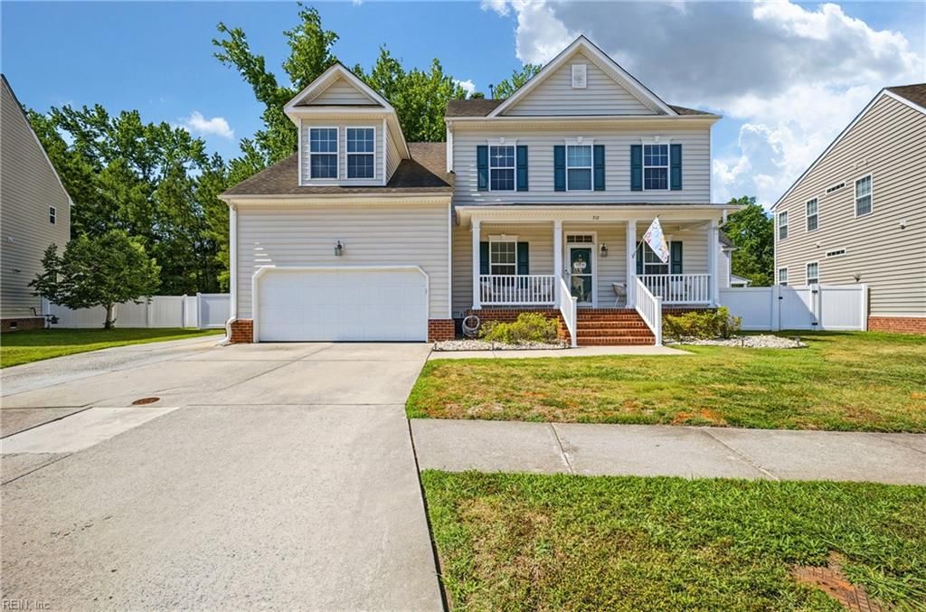 712 Creekwood DR, Chesapeake, VA 23323
