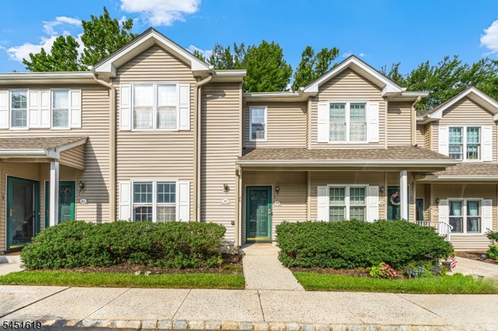 20 Mulford Ct, Roseland Boro, NJ 07068 — photo 2