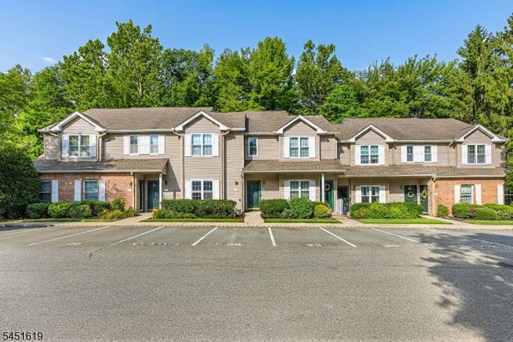 20 Mulford Ct, Roseland Boro, NJ 07068 — photo 4