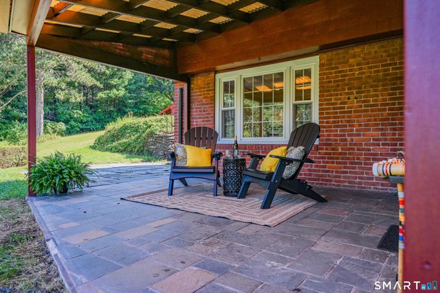 987 Hill Street, Suffield, CT 06078