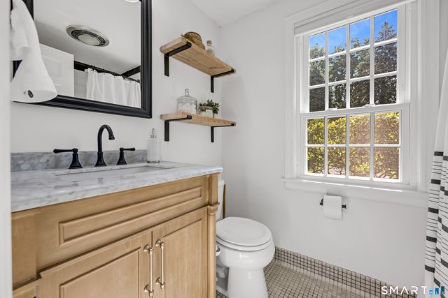 987 Hill Street, Suffield, CT 06078