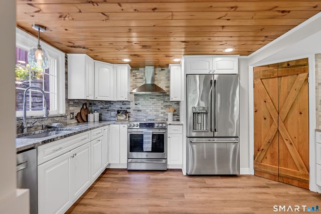 987 Hill Street, Suffield, CT 06078