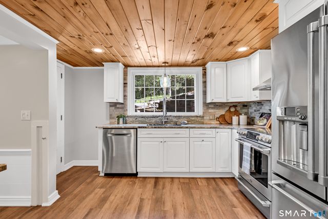 987 Hill Street, Suffield, CT 06078