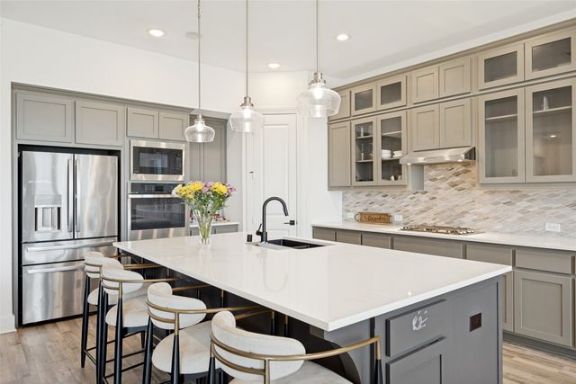 2717 Oak Blossom Drive, Mckinney, TX 75071