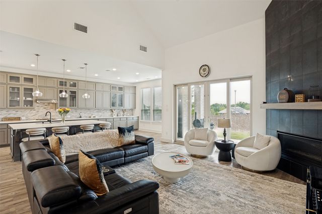 2717 Oak Blossom Drive, Mckinney, TX 75071