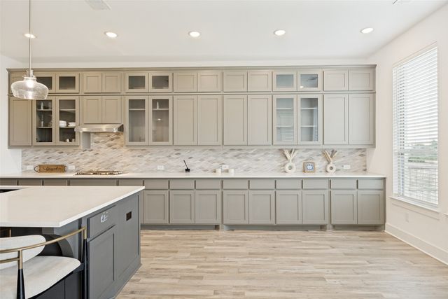 2717 Oak Blossom Drive, Mckinney, TX 75071