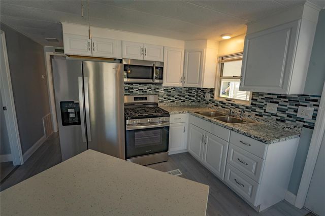10374 106TH AVENUE 9, Largo, FL 33773