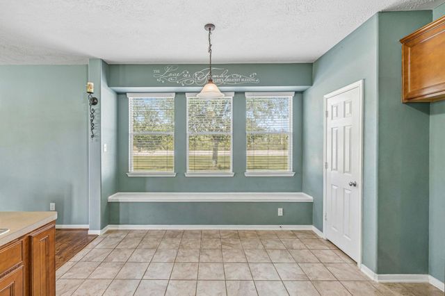 5002 Creekside Avenue, Baytown, TX 77523