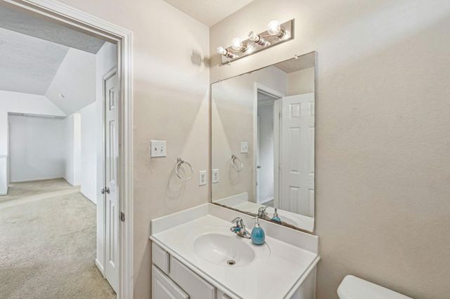 5002 Creekside Avenue, Baytown, TX 77523