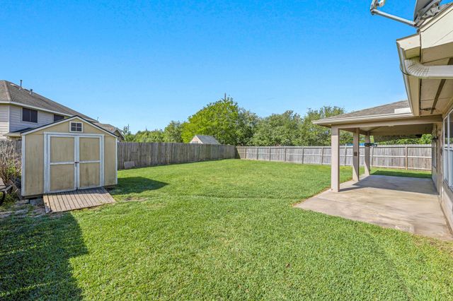 5002 Creekside Avenue, Baytown, TX 77523