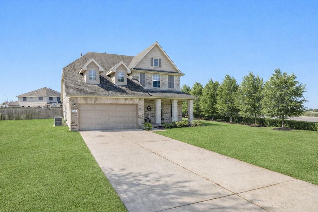 5002 Creekside Avenue, Baytown, TX 77523