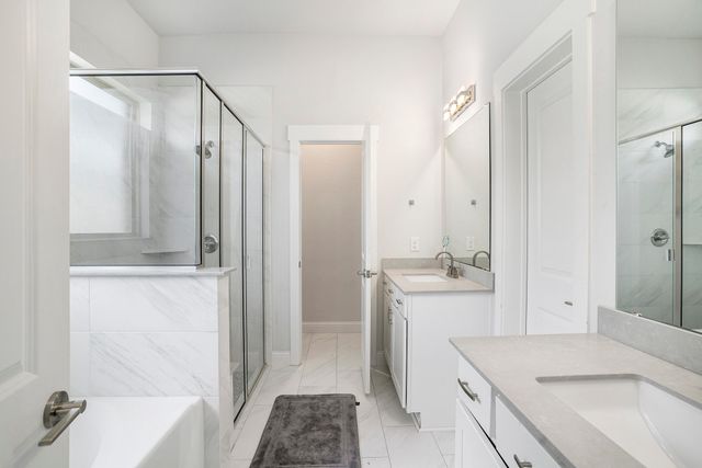 1824 Royal Lake Drive, Grand Prairie, TX 75052