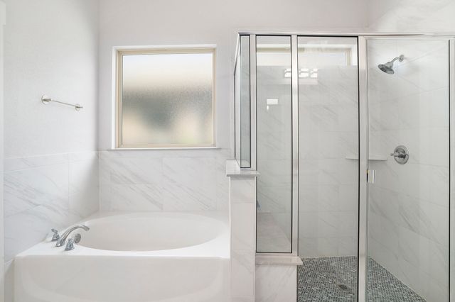 1824 Royal Lake Drive, Grand Prairie, TX 75052