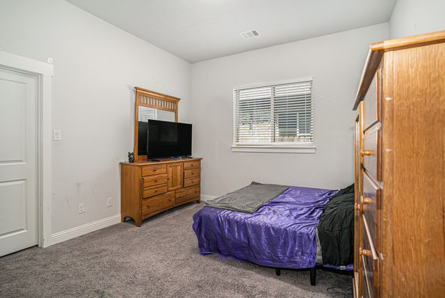 1824 Royal Lake Drive, Grand Prairie, TX 75052