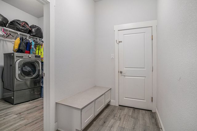 1824 Royal Lake Drive, Grand Prairie, TX 75052