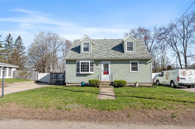 78 Norcross Street, Manchester, NH 03109