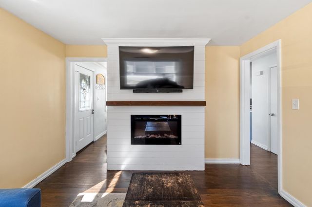 78 Norcross Street, Manchester, NH 03109