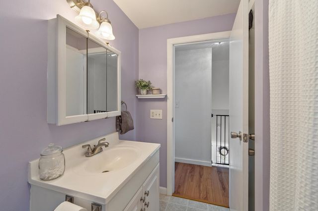 78 Norcross Street, Manchester, NH 03109