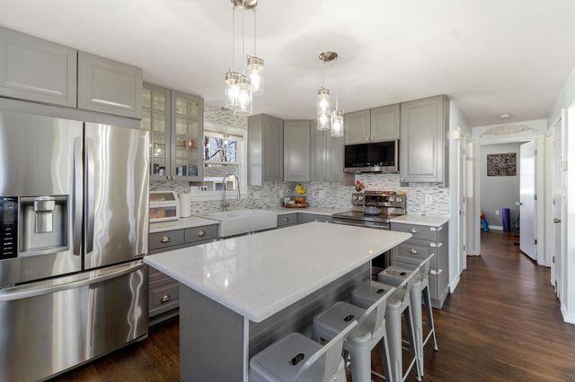 78 Norcross Street, Manchester, NH 03109