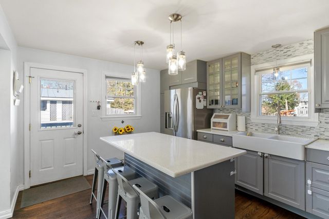 78 Norcross Street, Manchester, NH 03109