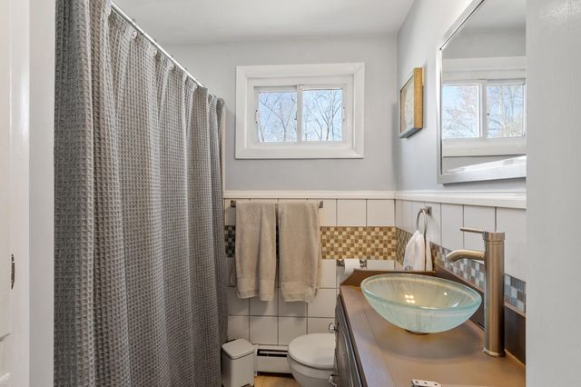 78 Norcross Street, Manchester, NH 03109