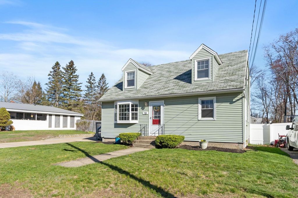 78 Norcross Street, Manchester, NH 03109