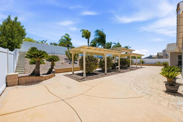 23938 Jonathan Place, Murrieta, CA 92562