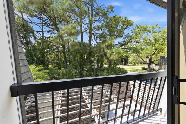 1424 14th Terrace 1424, Palm Beach Gardens, FL 33418