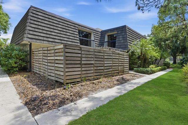 1424 14th Terrace 1424, Palm Beach Gardens, FL 33418