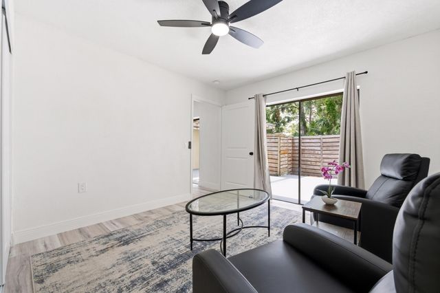 1424 14th Terrace 1424, Palm Beach Gardens, FL 33418